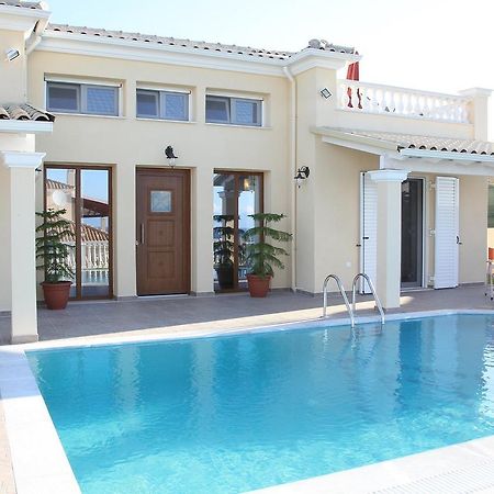 Villa De La Mer 에이지오스스테파노스 외부 사진
